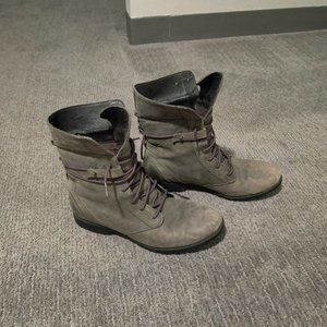 Teva De La Vina Women's 9.5 Lace Boot